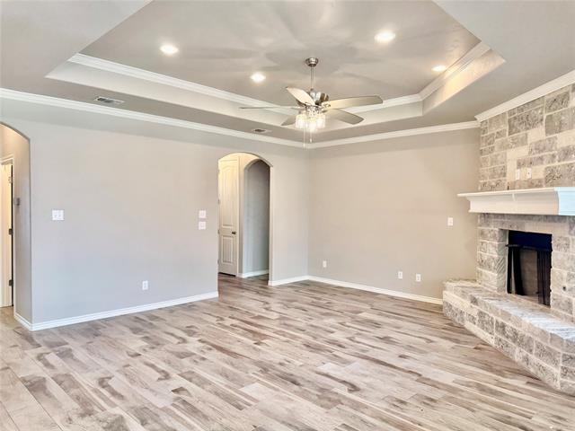 Building Photo - 626 Violet Dr