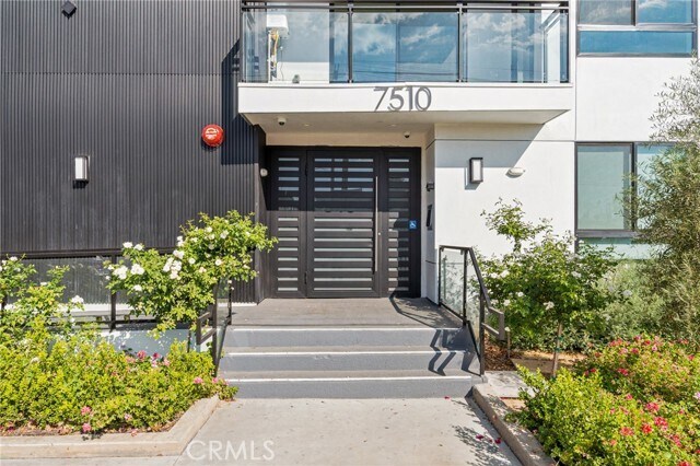 Building Photo - 7510 Sepulveda Blvd