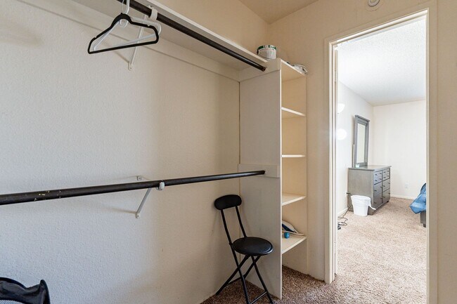 Building Photo - Available until 12/28/25 - Heart of Scottsdale