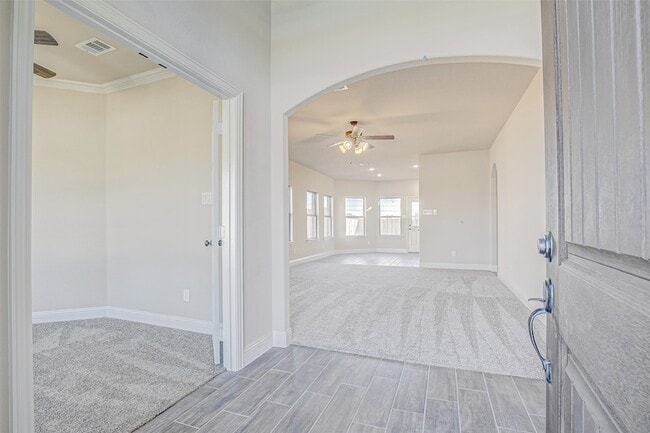 Building Photo - 7819 Cypress Dr