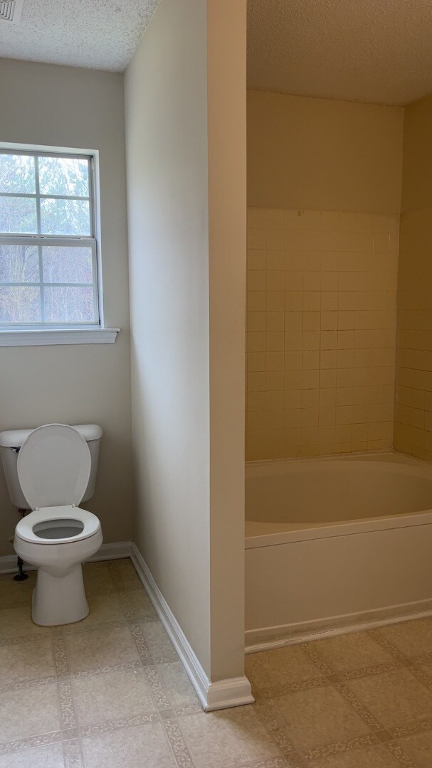 Building Photo - 4830 Buchli Ln