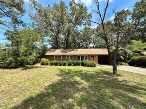 Building Photo - 3221 Foxhall Rd