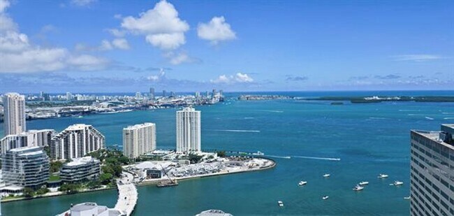 Building Photo - 951 Brickell Ave