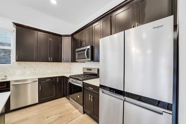 Building Photo - 1309 Tan Gable Ln