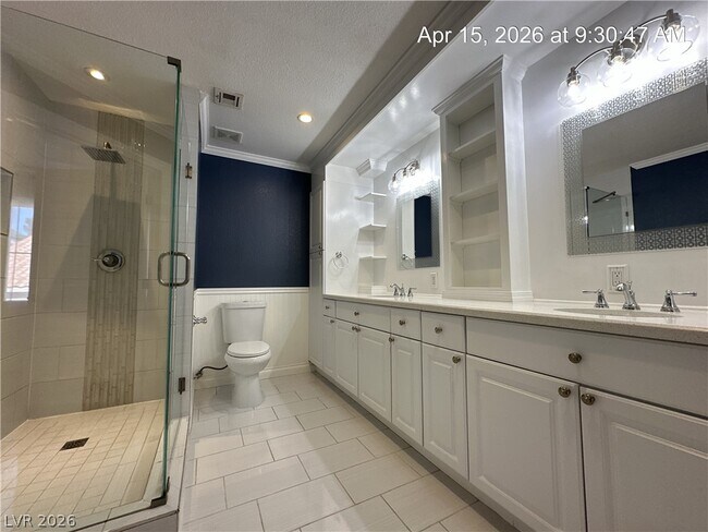 Building Photo - 8848 Hampton Green Ave