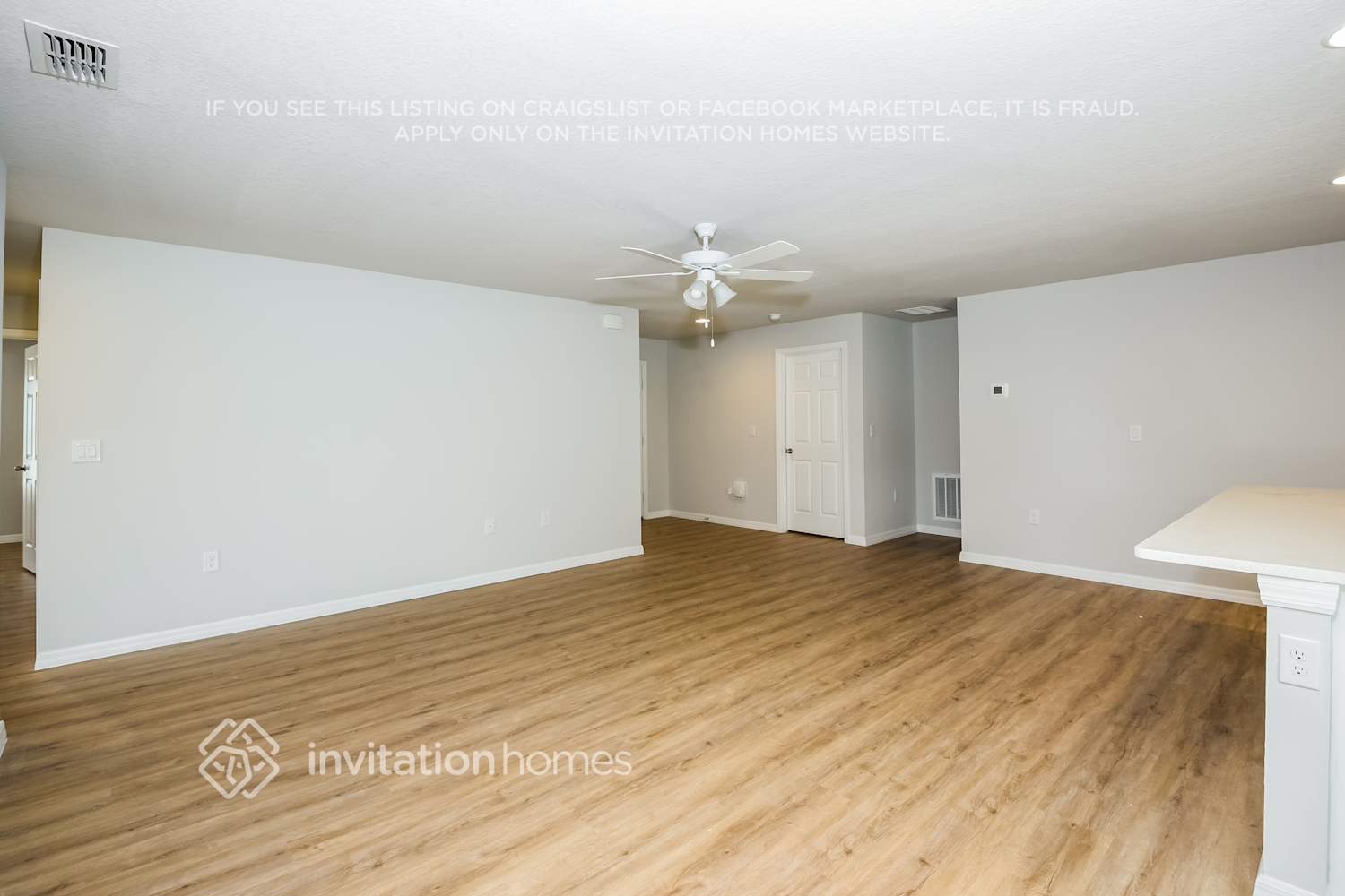 Building Photo - 1372 Vandalia Ave SE