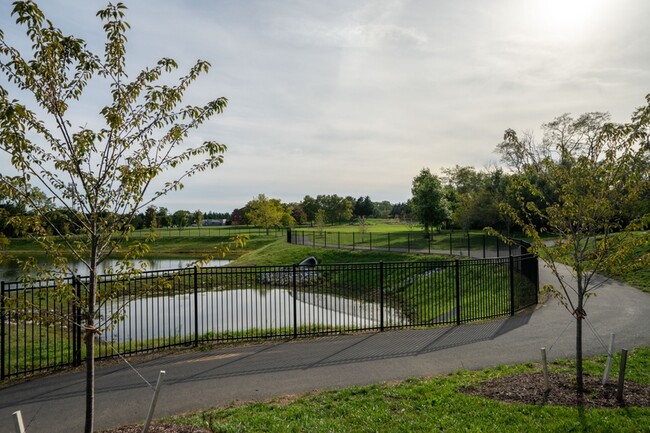 Building Photo - 2553 Bradford Ct