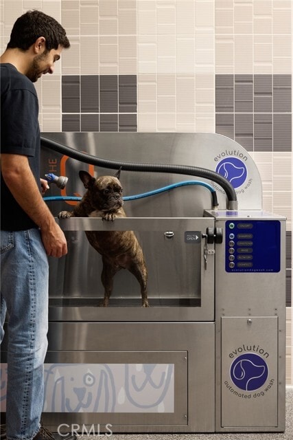 Building Photo - 21010 Erwin St