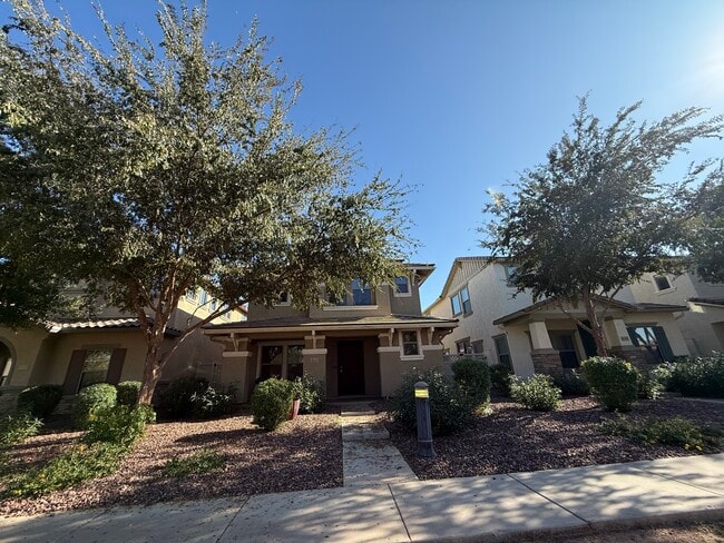 Primary Photo - 942 S Deerfield Ln