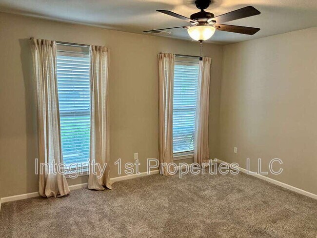 Building Photo - 7546 Apache Rd