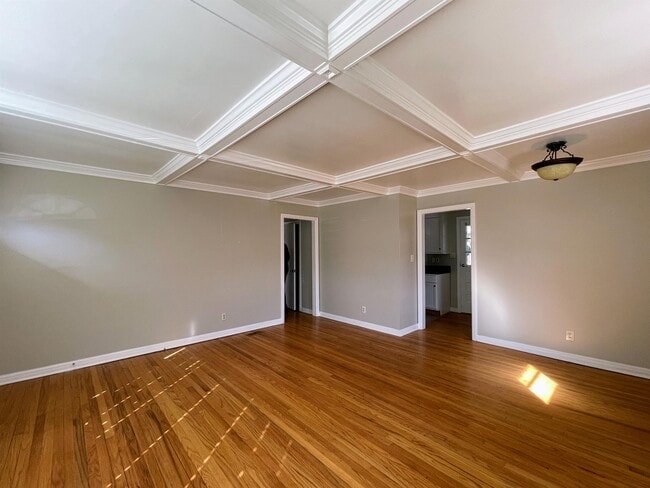 Building Photo - 1921 Stevens Ave NE