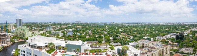 Building Photo - 511 SE 5 Ave