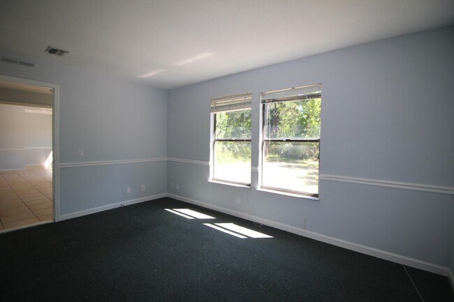 Building Photo - 11681 41st Ct N