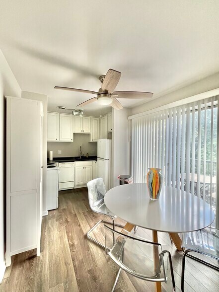 Dining Area - 310 Lathrop Ave