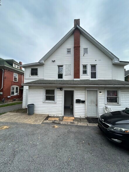Rear entrance - 31 N Fairview St