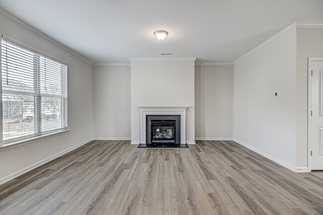 Building Photo - 3305 Ardmore St