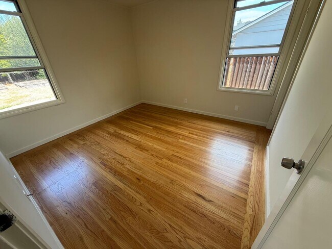 Building Photo - 14901 Nelson Way