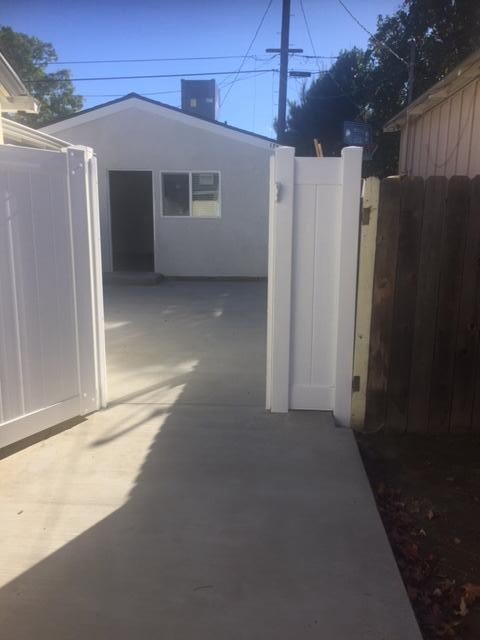 Private Entry/Patio - 17914 Bullock St