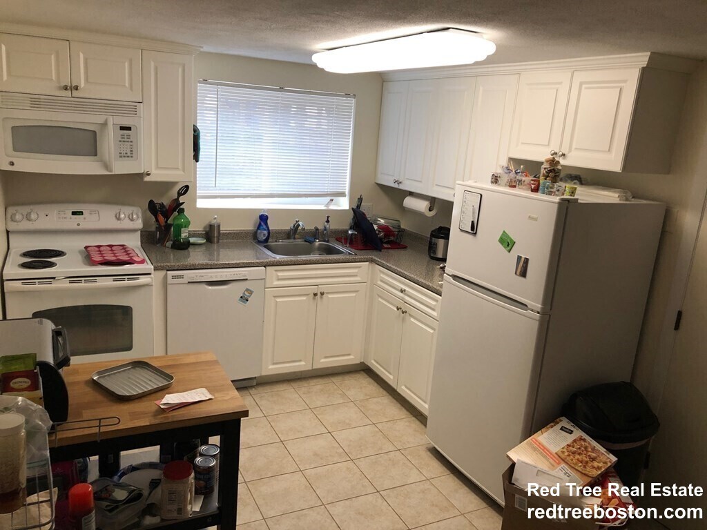 Building Photo - 13 Westford St