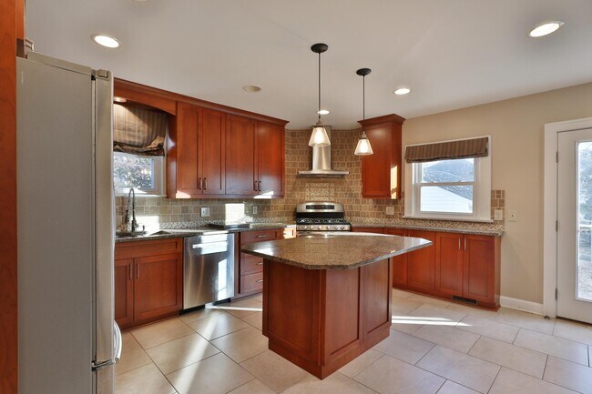 Building Photo - 43 Northridge Rd