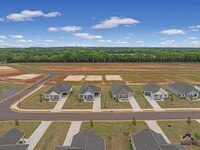 Building Photo - 402 Jewelle Rd