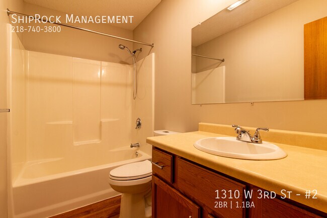 Building Photo - 1310 W 3rd St