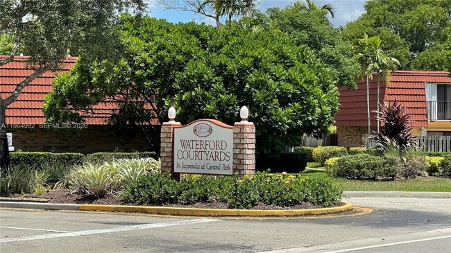 Building Photo - 709 NW 98th Cir