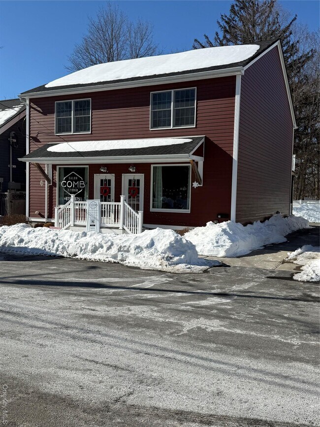 Building Photo - 24 St James Pl