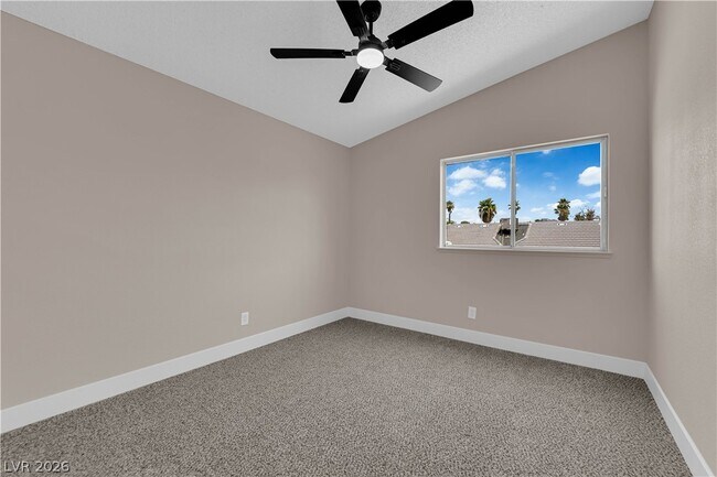 Building Photo - 6320 Peppermill Dr