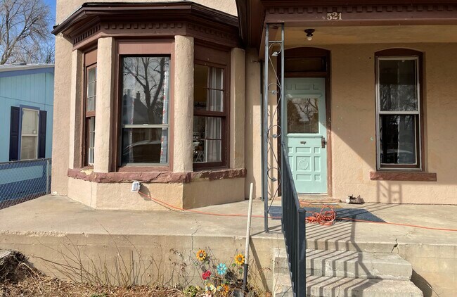 Building Photo - 521 E 3rd St