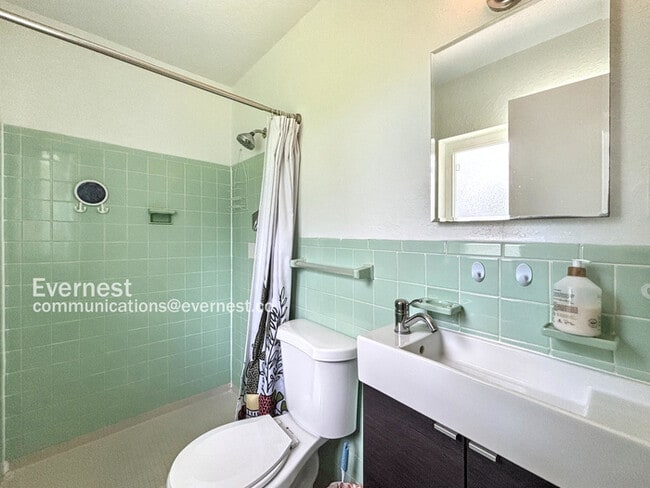 Building Photo - 8210 Mara Vista Ct