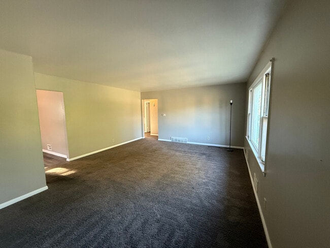 Building Photo - 5351 N 83rd St