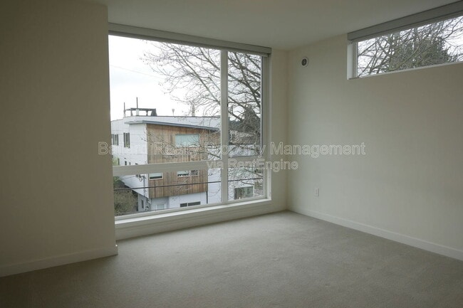 Building Photo - 2444 NW 64th St