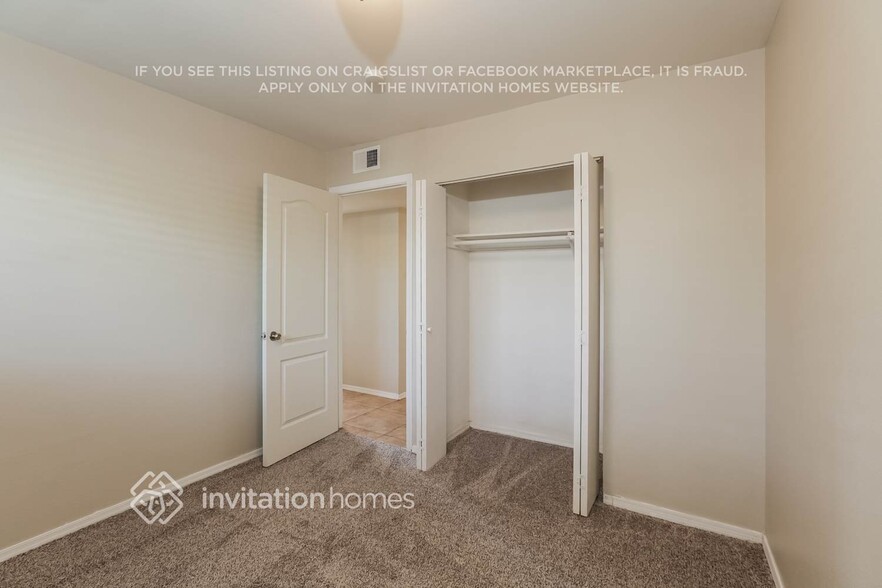 Building Photo - 5302 W Edgemont Ave