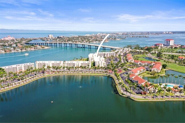 Building Photo - 6021 Bahia Del Mar Cir N