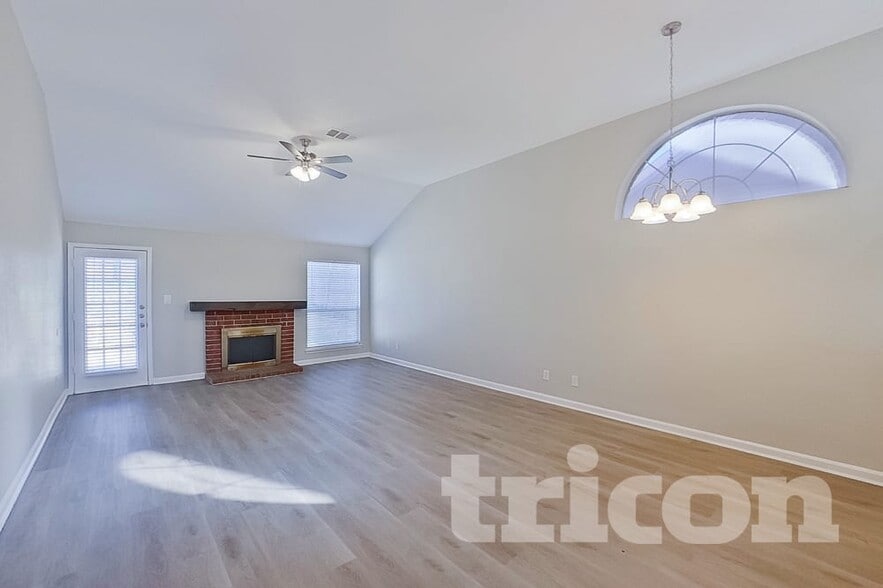 Building Photo - 10224 Long Rifle Dr