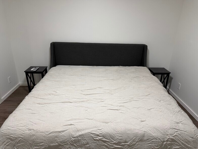 Building Photo - 6219 Monterey Rd