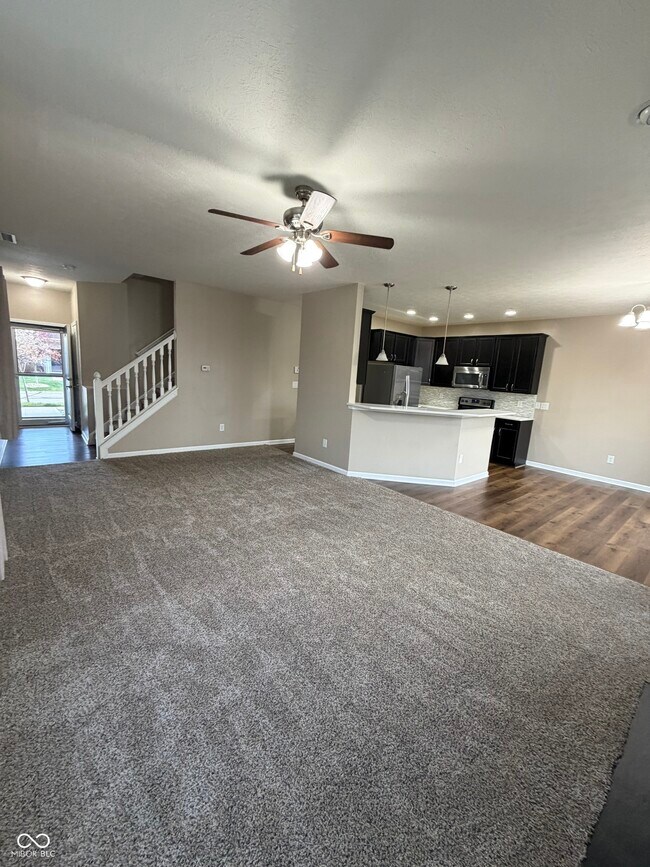 Building Photo - 9660 Angelica Dr