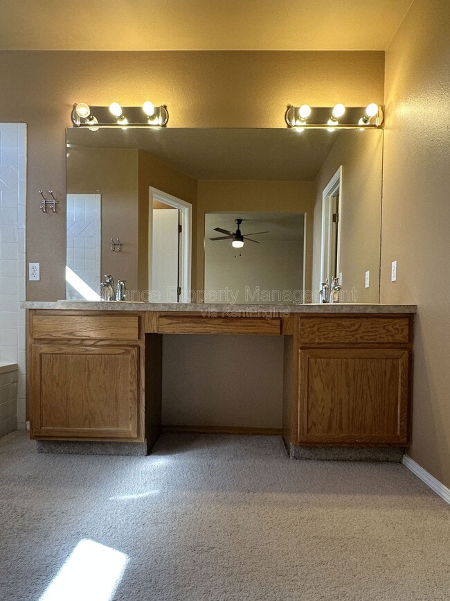 Building Photo - 8131 Oliver Rd