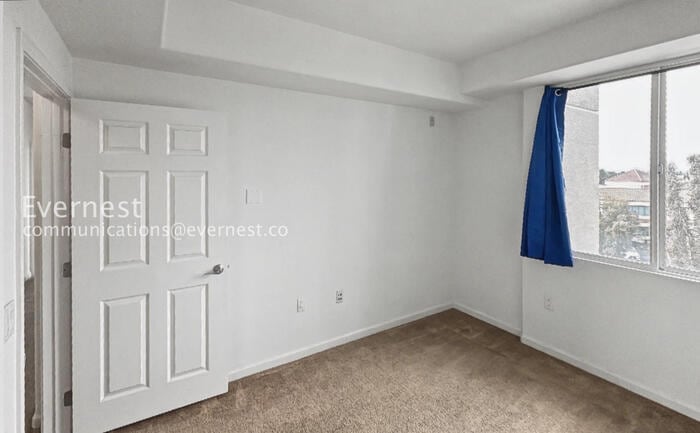 Building Photo - 1101 S Main St