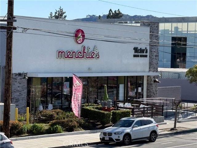 Building Photo - 3805 W Verdugo Ave
