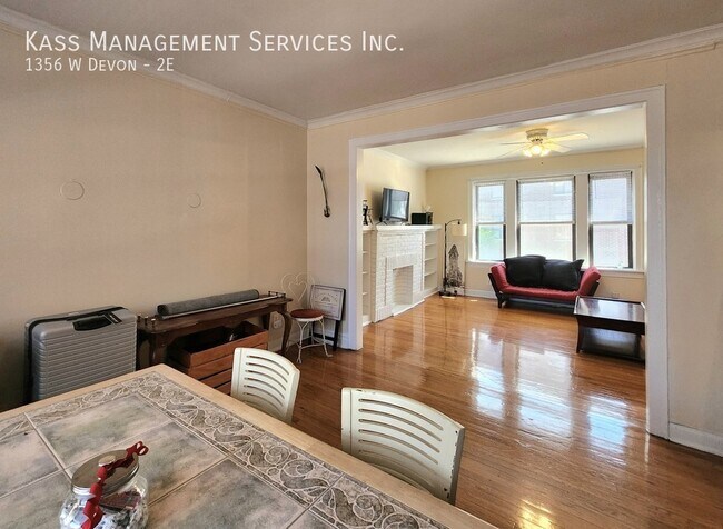 Building Photo - 1356 W Devon-2E