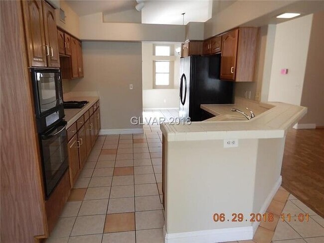 Building Photo - COMING SOON - Ready no later than Mid March