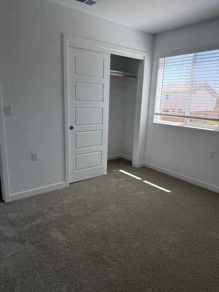Building Photo - 1628 Atlantica Dr S