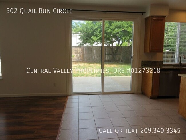 Building Photo - 302 Quail Run Cir