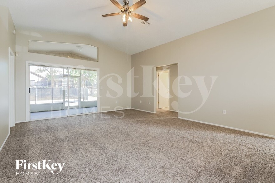 Building Photo - 785 Hunt Dr
