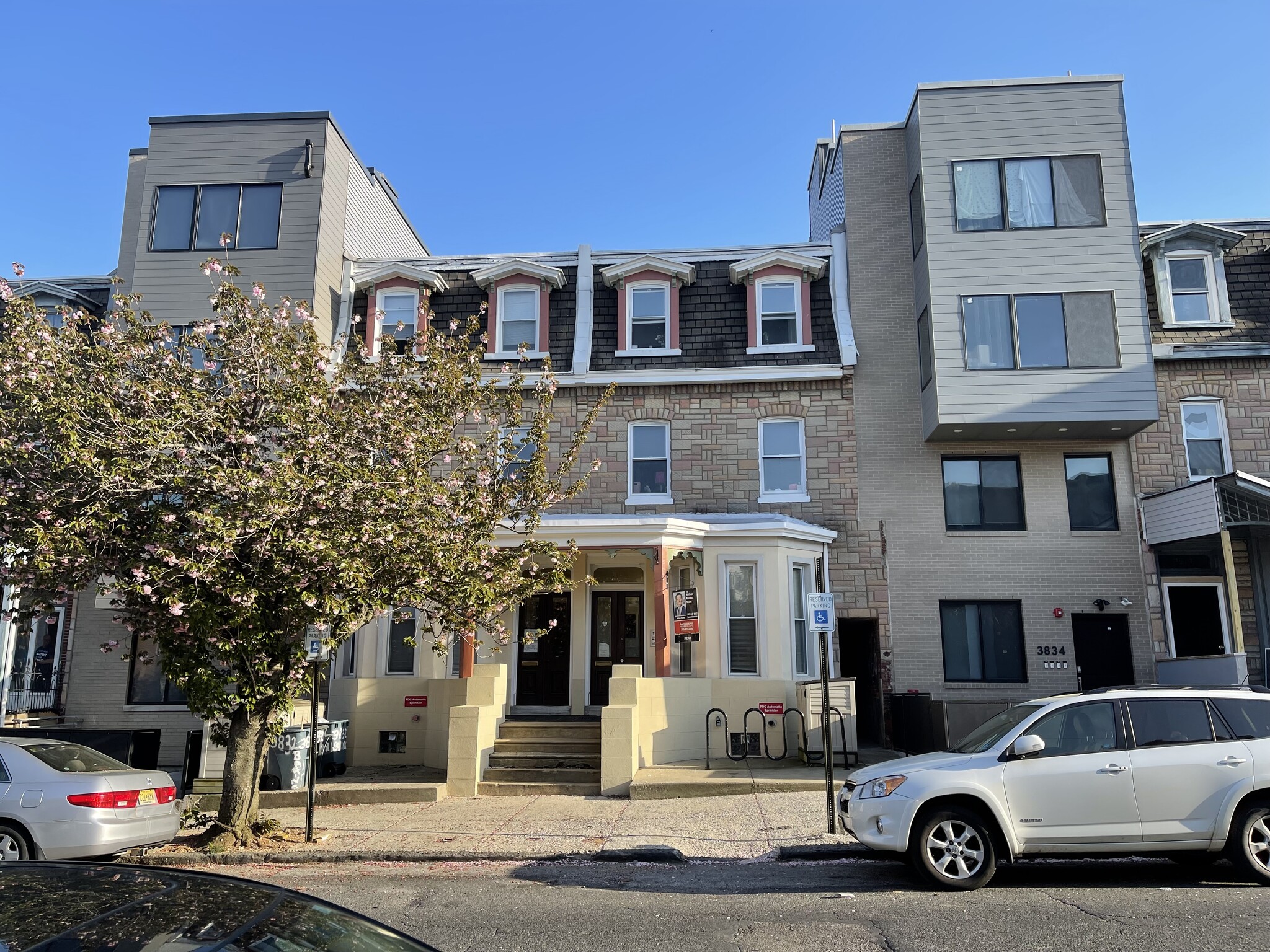 Classic Victorian Details with Mansard Roof. - 3832 Baring St