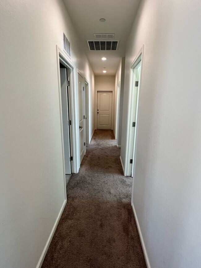 Building Photo - 3306 Manchester St