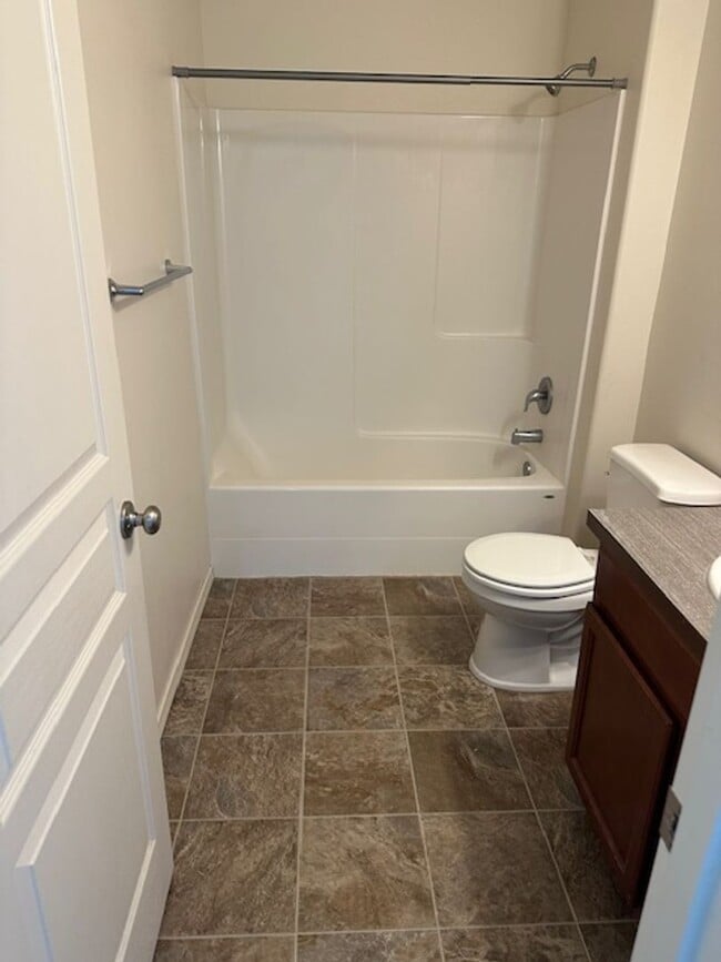 Building Photo - 3 Bedroom Home  For Rent