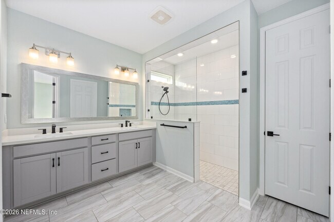 Building Photo - 812 Windley Dr